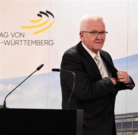 Ministerpräsident winfried kretschmann hat heute den landtag über die ergebnisse der ministerpräsident kretschmann erklärt das format, wie die abläufe sind und warum die beschlüsse. Politikwissenschaftler: Kretschmann ist fast unschlagbar ...