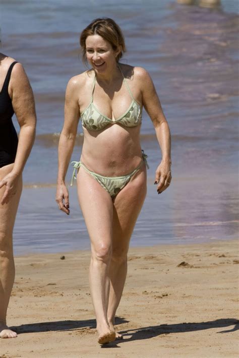 Patricia Heaton Plastic Surgery Photos Before And After Surgery4