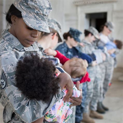 7 powerful photos of military moms breastfeeding in uniform huffpost