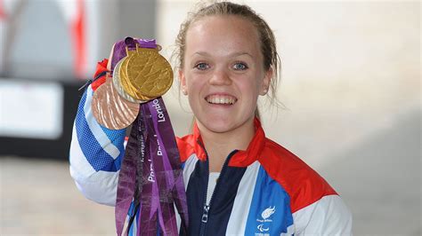 Ellie Simmonds Height And Weight Measurement In Meters Feet Kg And