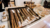 Miraflores: estas son las joyas de oro que vende la Caja Metropolitana ...