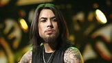 Dave Navarro Shares Message About Suicidal Thoughts: "Please Reach Out ...
