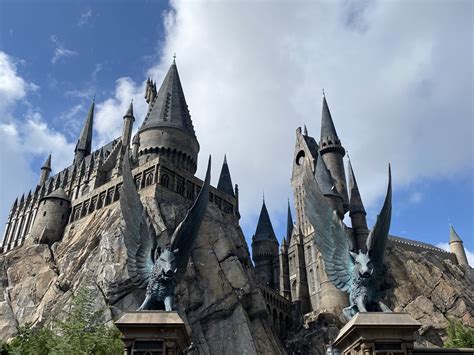 The Complete Guide To Hogsmeade Vs Diagon Alley At Universal Orlando