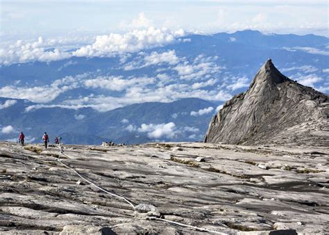 Explore the the kinabalu national park, 4,101 meters above sea level, is also located here, attracting many nature. Visit Mount Kinabalu on a trip to Borneo | Audley Travel