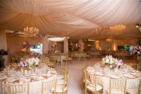 How to plan a backyard wedding. Elegant Backyard Wedding with Romantic Floral Design in ...