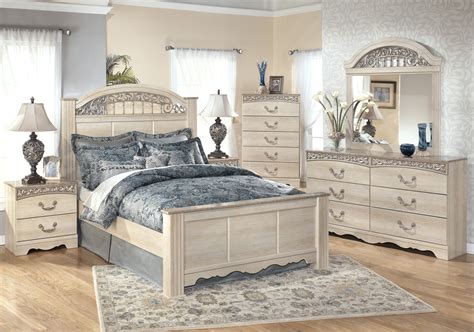 How amazing functional little girls furniture in small bedroom. 11 Amazing Designs of How to Make Cheap Queen Size Bedroom ...