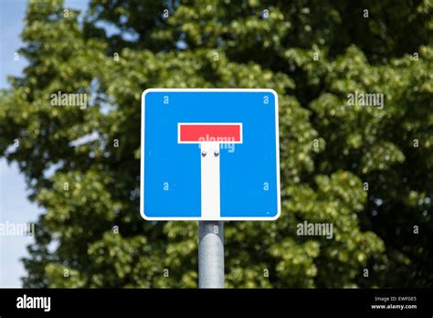 Cul De Sac Dead End Street Sign Hi Res Stock Photography And Images Alamy