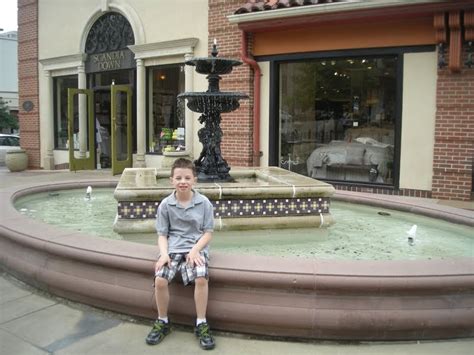 Cutting Coupons In Kc Kansas City Tour Of Fountains The