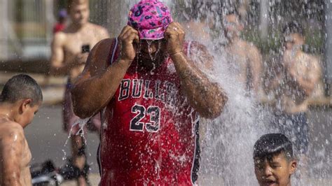 Ola de calor más de 40 ciudades argentinas superaron los 40 grados y