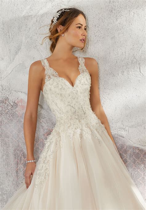 19367 7th ave ne, poulsbo, wa 98370: Lily Wedding Dress | Style 5697 | Morilee