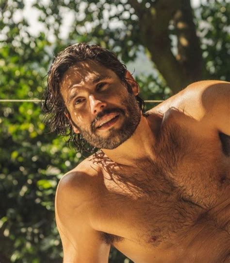 Dudu Azevedo el Jesús brasileño que es furor en Instagram con sus