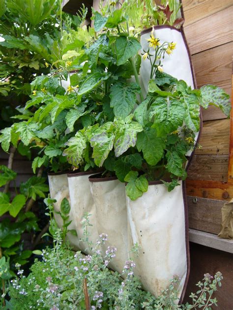 How To Make Vertical Vegetable Garden Diy And Crafts