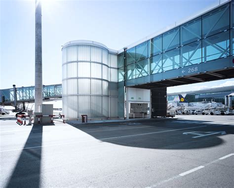 Terminal 1 At The Barcelona Airport Ricardo Bofill Taller De Arquitectura