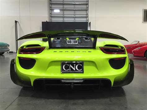 Gallery Up Close With Acid Green Porsche 918