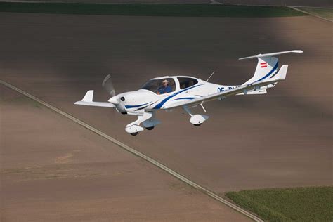 Patria Orders Diamond Trainer Aircraft Pilot Career News Pilot