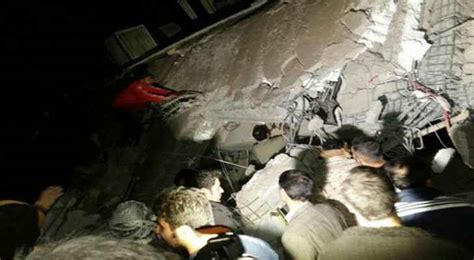 five killed as strong quake rocks southern iran roya news