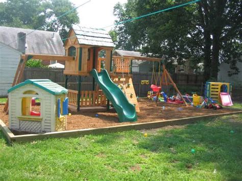 Small Backyard Landscaping Ideas For Kids With Playground