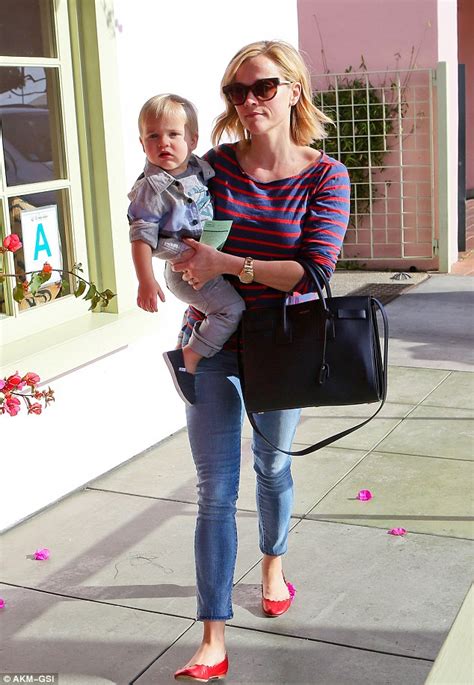 Reese Witherspoon Takes Her Adorable Tot Tennessee To The Ivy For Lunch