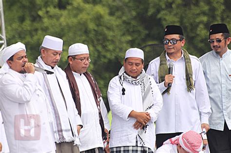 Namun demikian mazhab syafii menerima penggunaan qiyas secara lebih luas ketimbang imam malik. Kepolisian Diminta Usut Kasus Pemfitnahan atas Ulama di ...