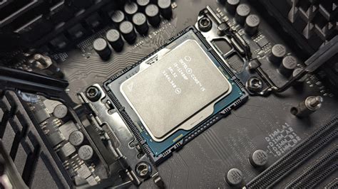 Intel Core I7 12700k And Core I5 12400f Review Value Champs