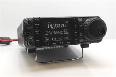 Second Hand Icom Ic 7000 Hfvhfuhf All Mode Transceiver