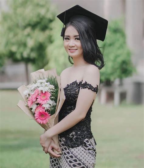 Model Kebaya Modern Yang Cocok Untuk Kamu Kenakan Saat Wisuda Stylo My XXX Hot Girl