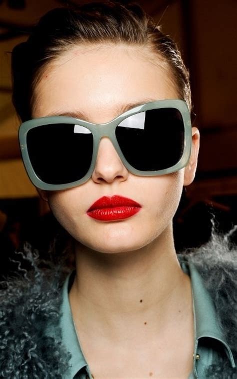 The Best Sunglasses Styles For Women 2022 Become Chic