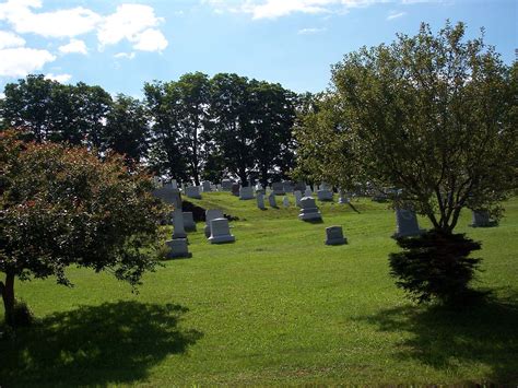 Cemetery Outside Of Montpelier Vermont In 2020 Montpelier Cemetery