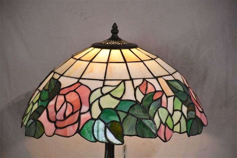Tiffany Style Lamp With Rose Design Stain Glass Shade 1120 082 Rh
