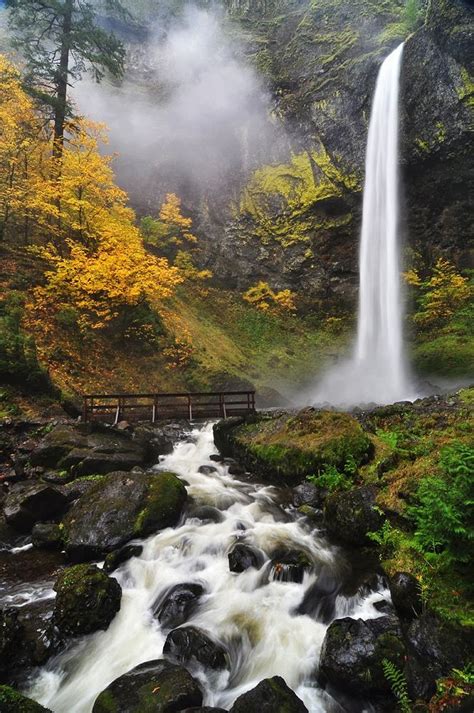 Elowah Falls Oregon Usa