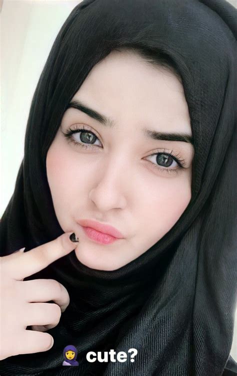 Pin By Aj On Hijab Girls 2 Cute Girl Face Cool Girl Pic Cute Girl Poses