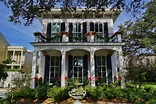 GoNOLA Top 5: Christmas Decorations in New Orleans | New orleans homes ...