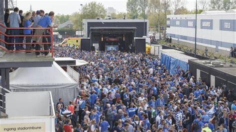 In Pictures Dutch Cup Final Fireworks Gallery Al Jazeera