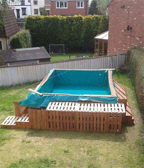 Build A Swimming Pool Out Of 40 Pallets 1001 Pallets