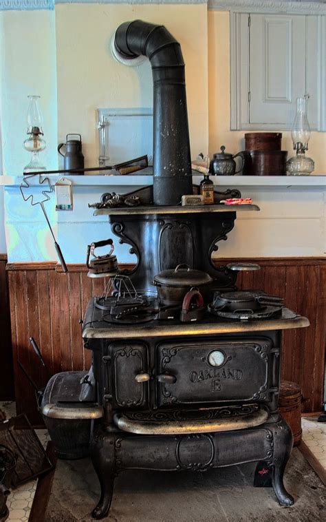 Cast Iron Stove Designs In Cast Iron Stove Antique Stove