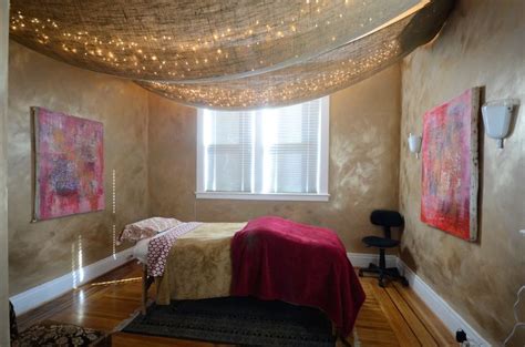 Pin By Cindy Kubera On Massage Room In 2019 Massage Room Decor