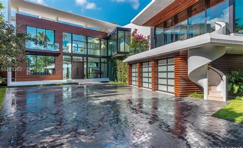 Miami shores florida is a village found west of biscayne bay and north of the popular downtown area. $38 Million Newly Built Waterfront Mansion In Miami Beach ...