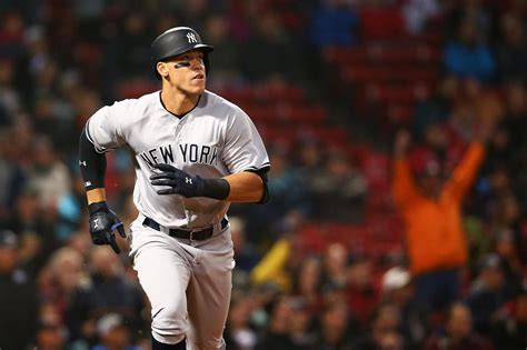 VIDEO: Aaron Judge dives into stands for catch, hits home run in Fenway 