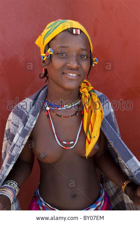 African Teenage Girl Of Zemba Tribe Opuwo Kaokoland Nw Namibia Stock