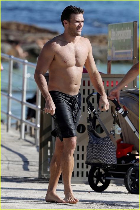 Scott Eastwood Bares His Buff Ripped Body On The Beach Photo 3805591 Scott Eastwood