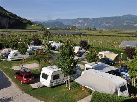 Camping Und Campingplätze In Südtirol Meran