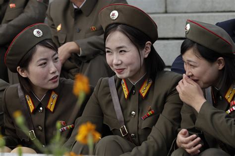 Est100 一些攝影some Photos North Korean Women Soldiers 北韓女兵