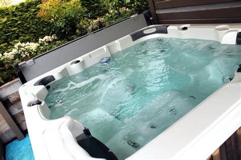 How To Buy A Hot Tub 9 Essential Factors