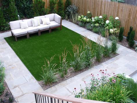 Small garden low maintenance ideas for the uk. Low-Maintenance Landscaping Design Ideas | HGTV