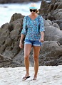 Stacy Keibler Leggy Candids at the Beach in Mexico – HawtCelebs