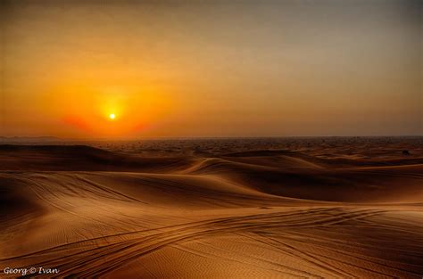 Sunset In The Desert Color Desert Colors Sunset Deserts