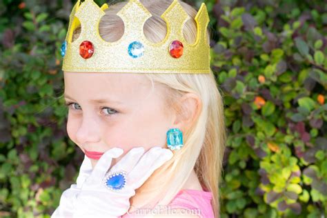 This easy diy princess peach dress for kids is not only super cute, it's so simple to make with the right tools! DIY Princess Peach Costume for Kids - Carrie Elle