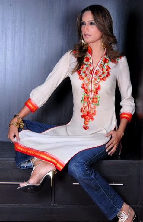 These are immensely popular for their timeless appeal. Kurta With Jeans For Girls - XciteFun.net