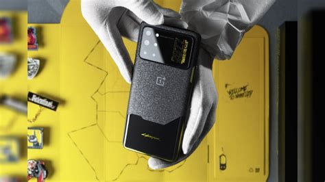 Oneplus 8t Cyberpunk 2077 Edition Has Just Launched With A Striking