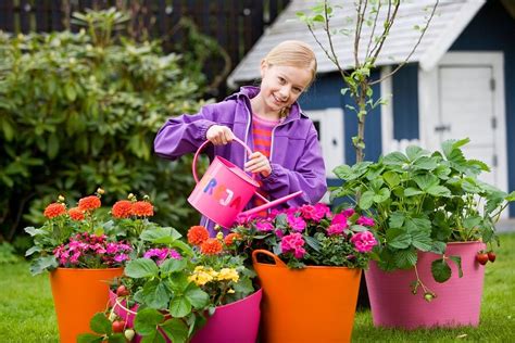 4 Tips For Involving Kids With Gardening The Homestead Survival